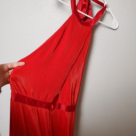 NWT ANTHROPOLOGIE Pleated Halter Neck Jumpsuit - Picture 4 of 12